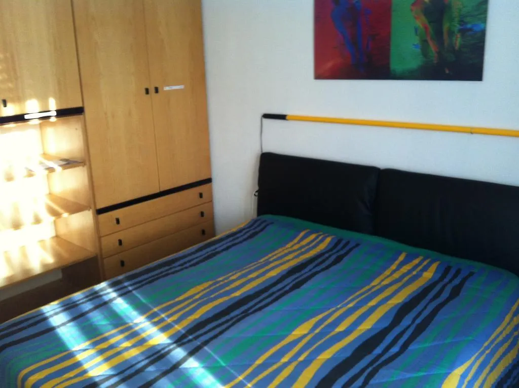 Two Beds In The Green Near The Fair Bed and Breakfast Milaan